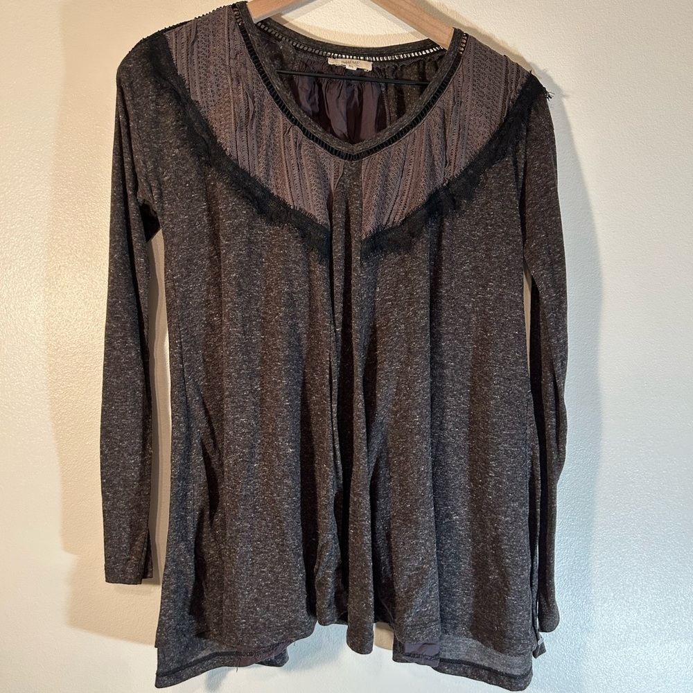 Mystree Charcoal Lace Accent Blouse Long Sleeve Flared Size M